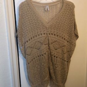 Vanity size M over shirt New with out tags